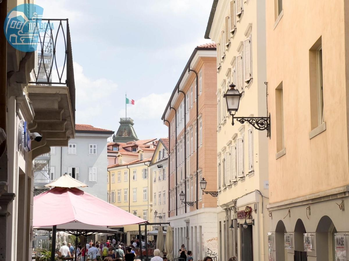 Cavana 2 Tirabora Short Rent Трієст Екстер'єр фото