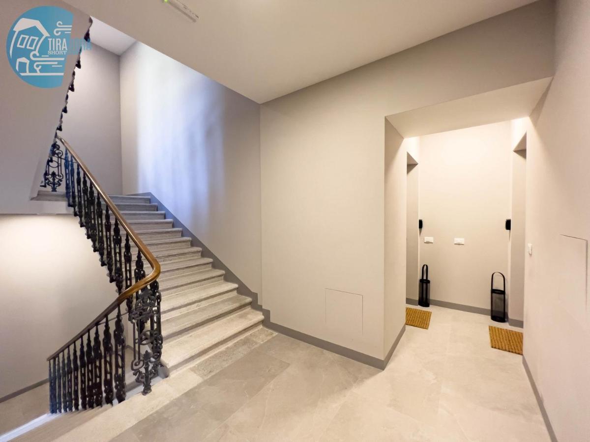 Cavana 2 Tirabora Short Rent Трієст Екстер'єр фото